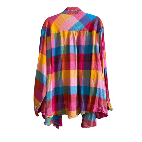 Torrid Women's Plus Size Rainbow Plaid Flannel Top Size 6 6X - Picture 3 of 7
